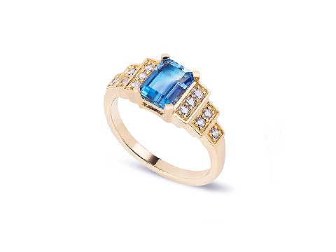 deep Aquamarine engagement ring